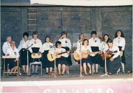 Fotografía actuación Conjunto Folclórico AFDD 1989