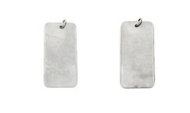 Colgante metal